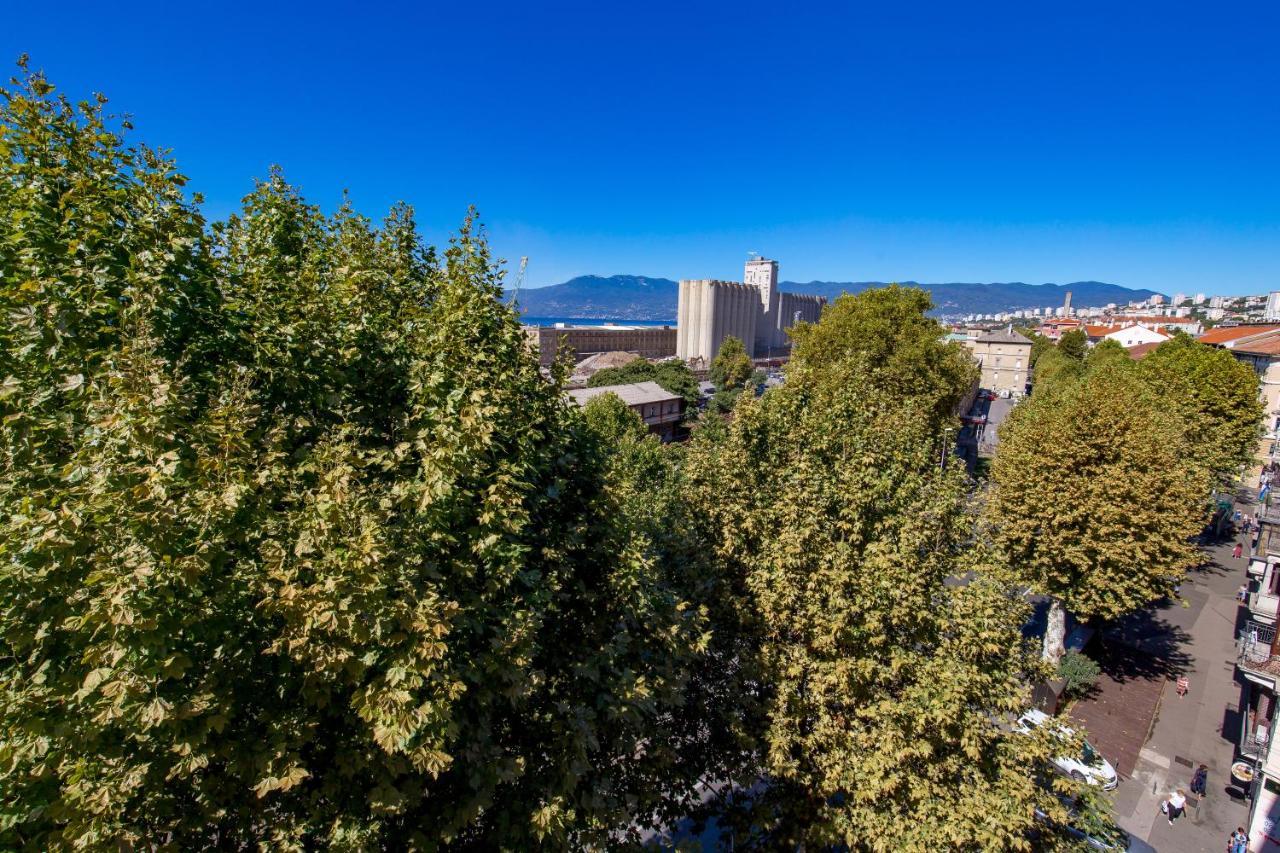 Apartments Bristol 2 Rijeka Luaran gambar